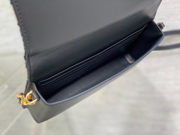 CHRISTIAN DIOR CD Signature Mini Bag