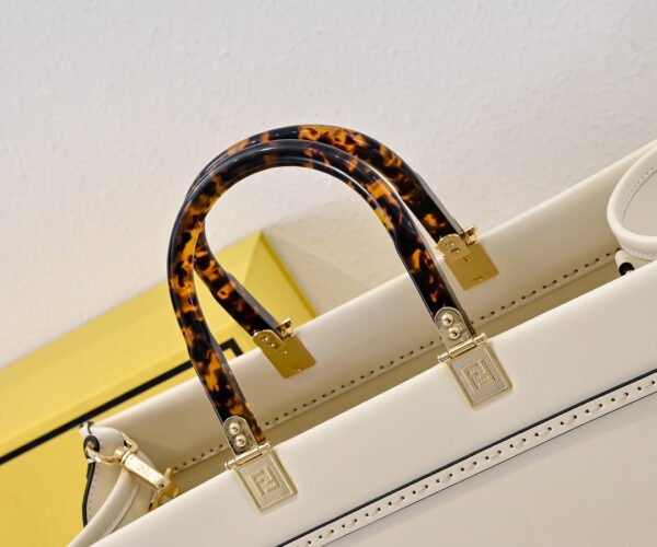 Fendi Sunshine Medium tote bag