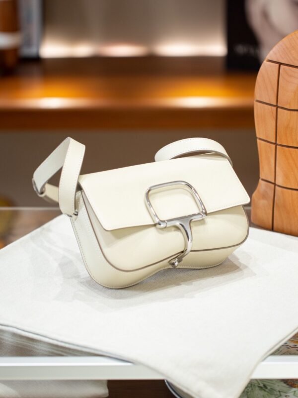 Hermès Della Cavalleria Elan bag white (3) Hermès Della Cavalleria Elan bag