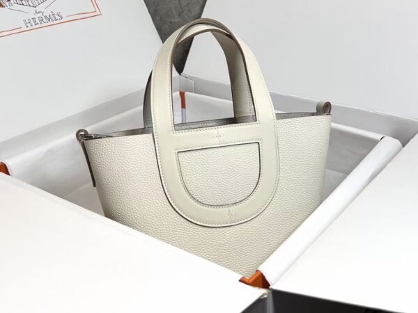 Hermès In-the-Loop 18 bag white (8) Hermès In-the-Loop 18 bag