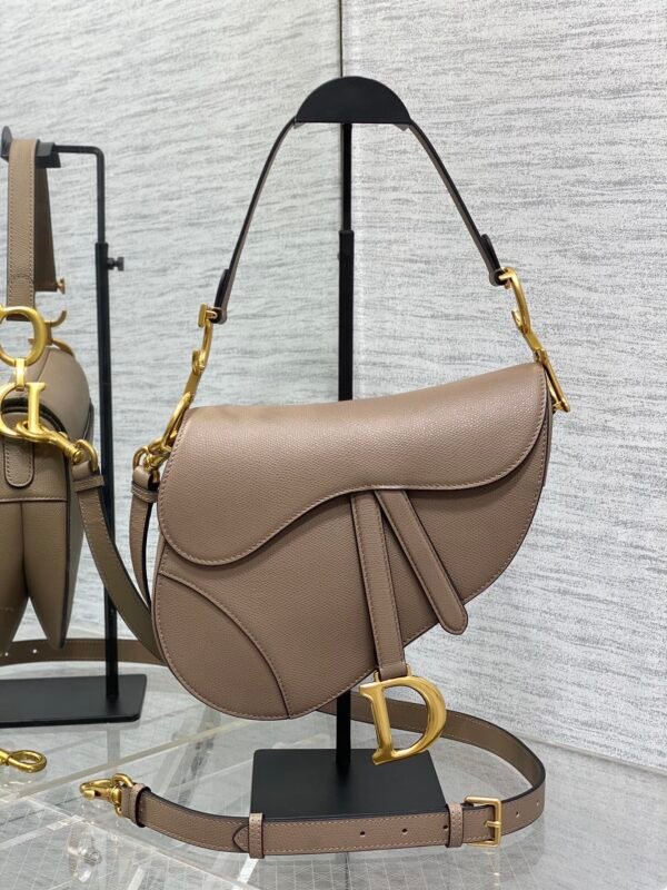 M0455CBAA_M116 (2) Dior Saddle Bag with Strap Beige
