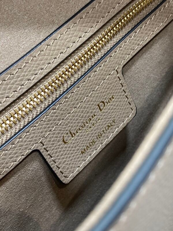 M0455CBAA_M116 (5) Dior Saddle Bag with Strap Beige