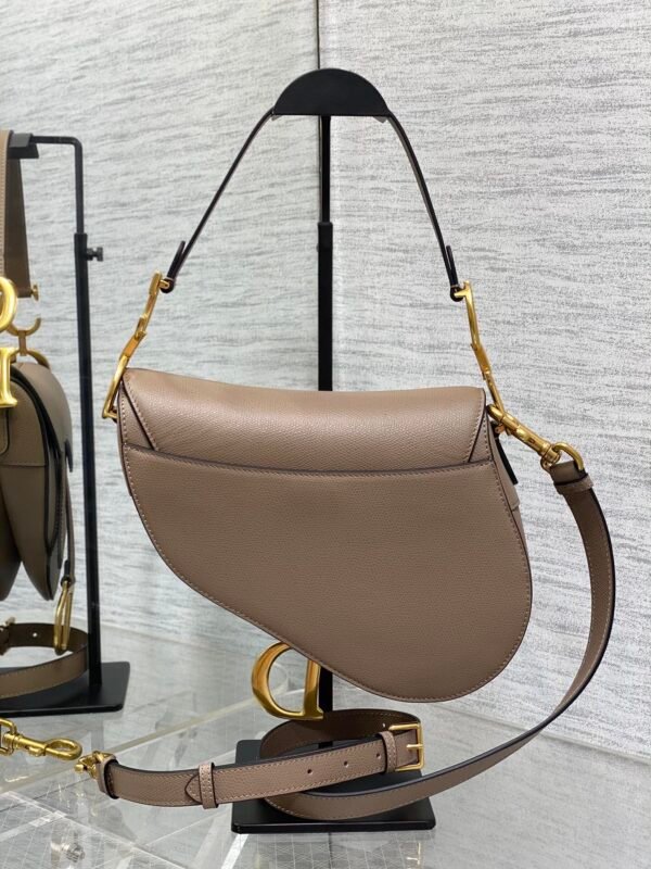 M0455CBAA_M116 (8) Dior Saddle Bag with Strap Beige
