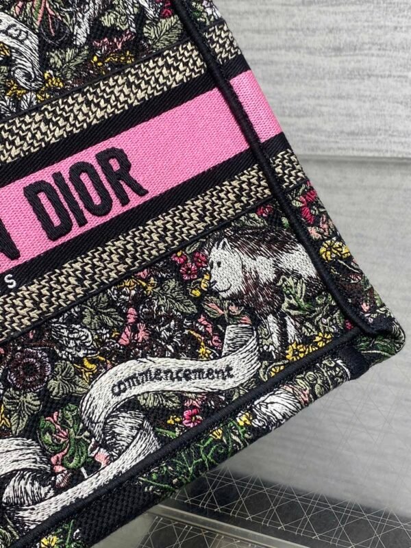 M1286ZEDO_M911-2 (2) Small Dior Book Tote