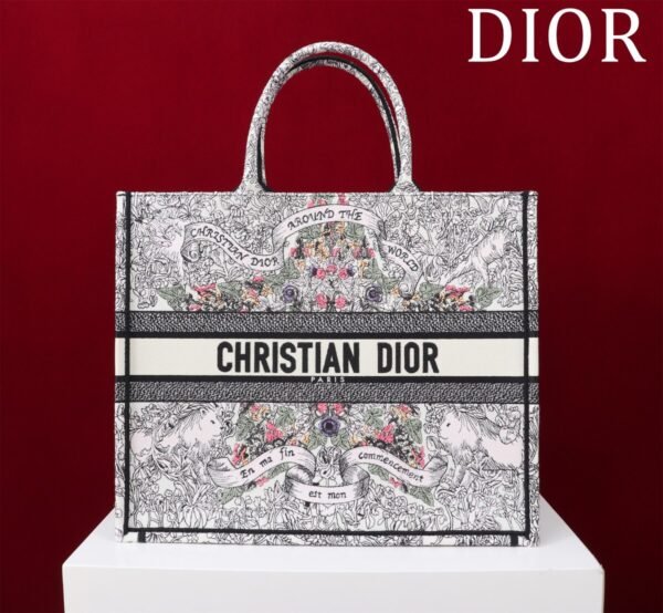 M1296ZEDO_M941-1-L (8) Large Dior Book Tote
