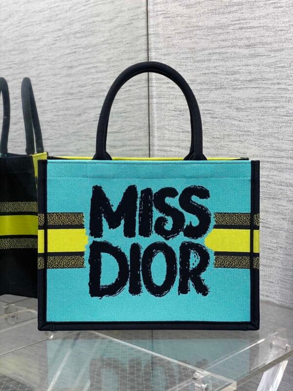 M1296ZEZY_M07I (5) Medium Dior Book Tote yellow
