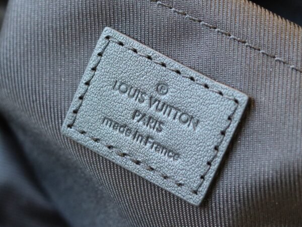 LV Fastline Messenger M22482