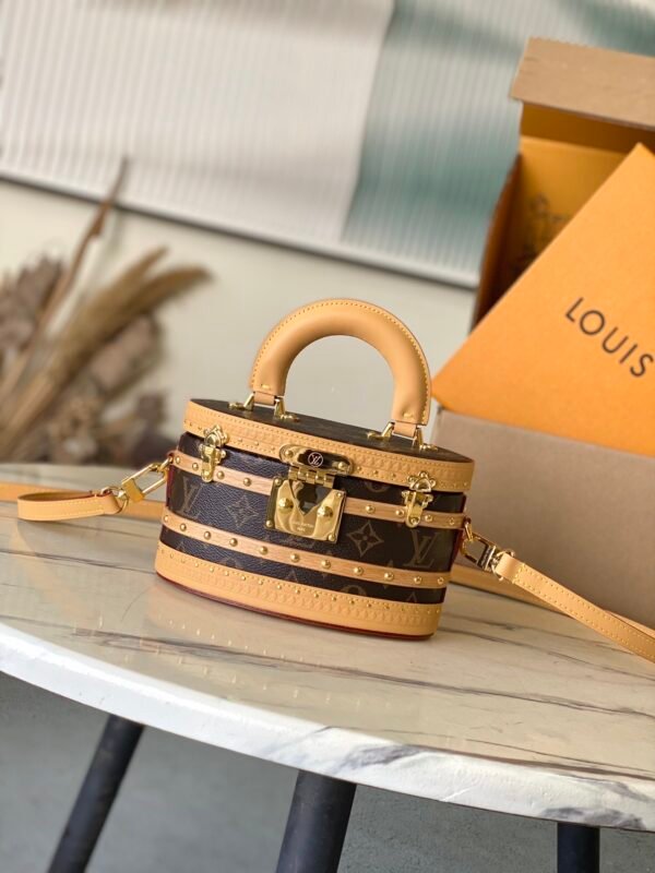 M24843 (7) LOUIS VUITTON Ellis M24843