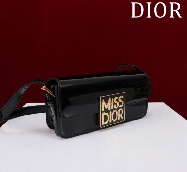 M2610UWIS_M900 (4) Miss Dior Flap Bag