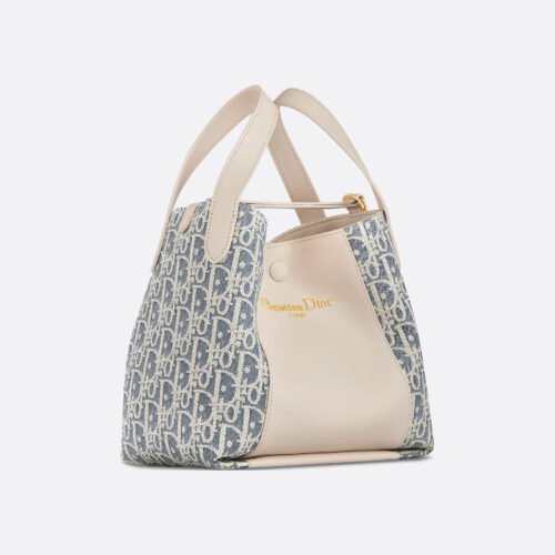 M2840UDFD_M925 (1) Dior Small Signature Bucket Bag Beige