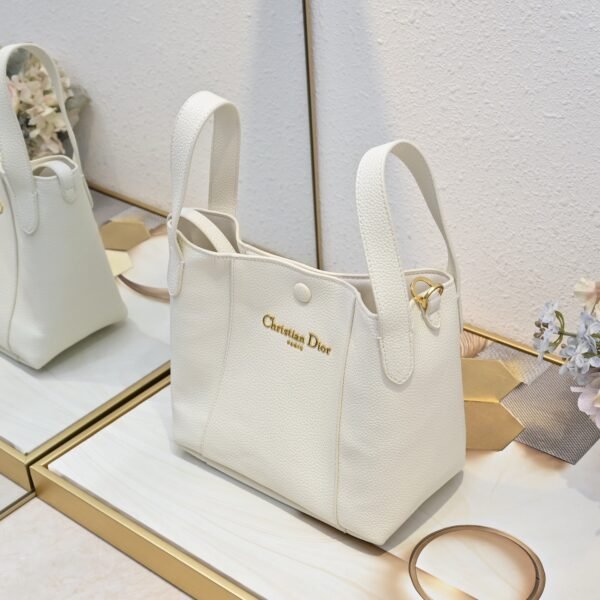 M2840USKU_M030 (3) Dior Small Signature Bucket Bag White