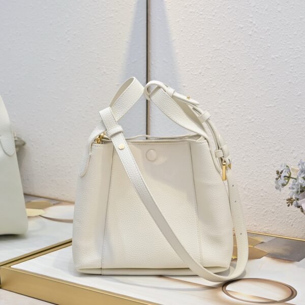 M2840USKU_M030 (4) Dior Small Signature Bucket Bag White