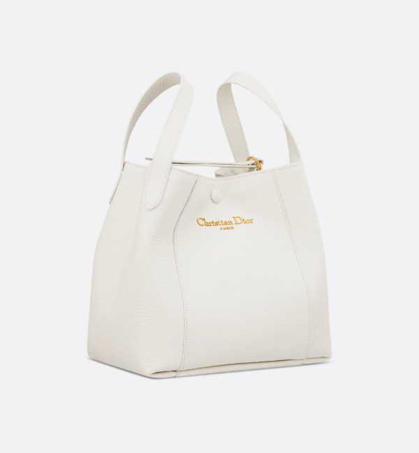 M2841USKU_M030 (1) Dior Medium Signature Bucket Bag White