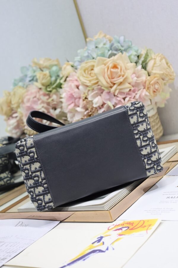 Dior Medium Signature Bucket Bag Blue Dior Oblique Jacquard