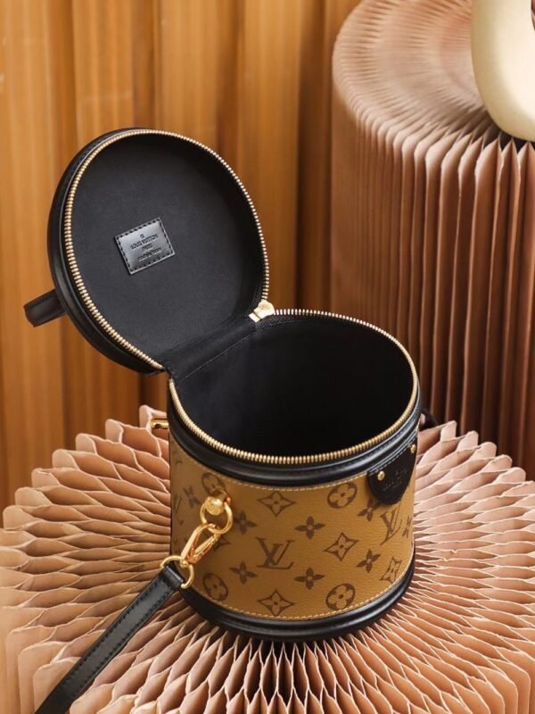 LOUIS VUITTON Cannes M43986