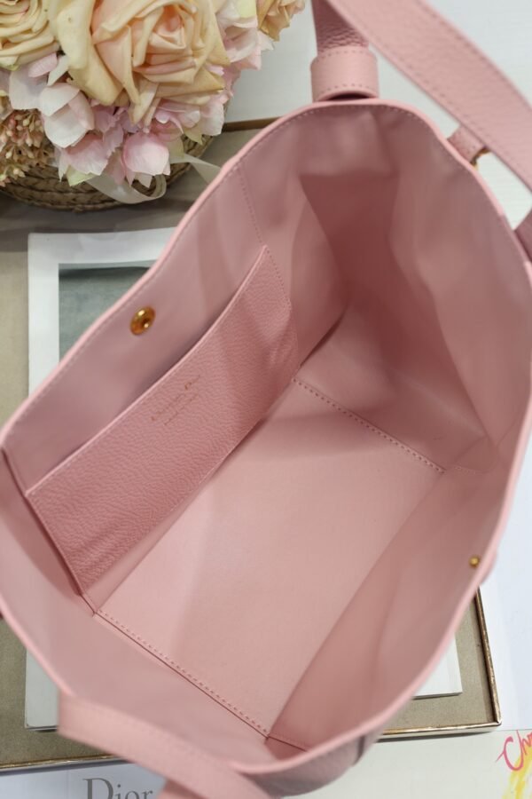 Medium Signature-pink (8) Dior Medium Signature Bucket Bag Pink Grained Calfskin