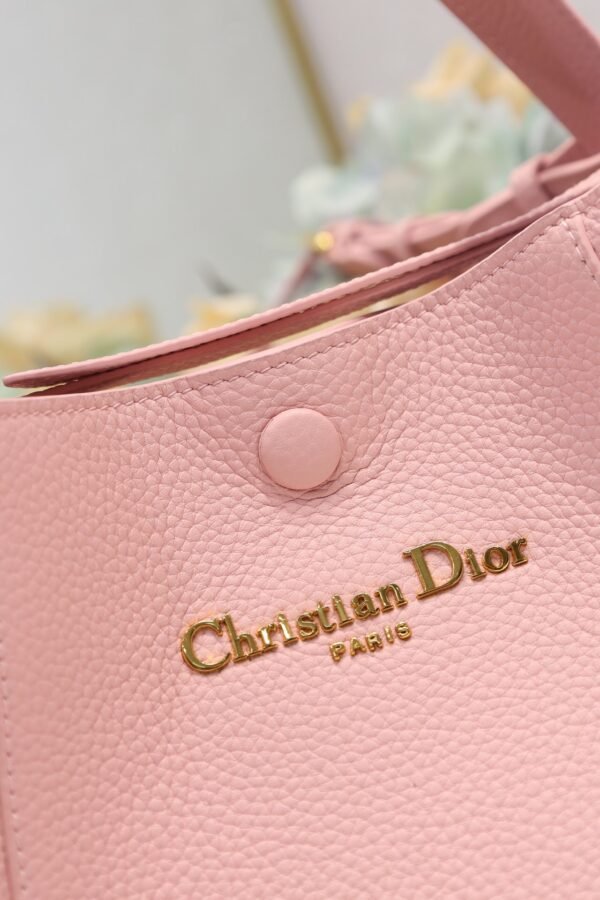 Medium Signature-pink (9) Dior Medium Signature Bucket Bag Pink Grained Calfskin