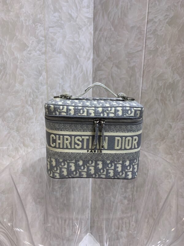 S5417VRIW-M932 (11) Dior Oblique cosmetic bag/toiletries bag