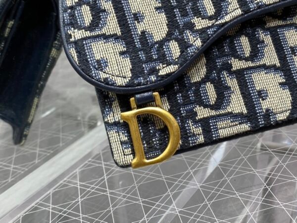 Saddle Bloom Card Holder