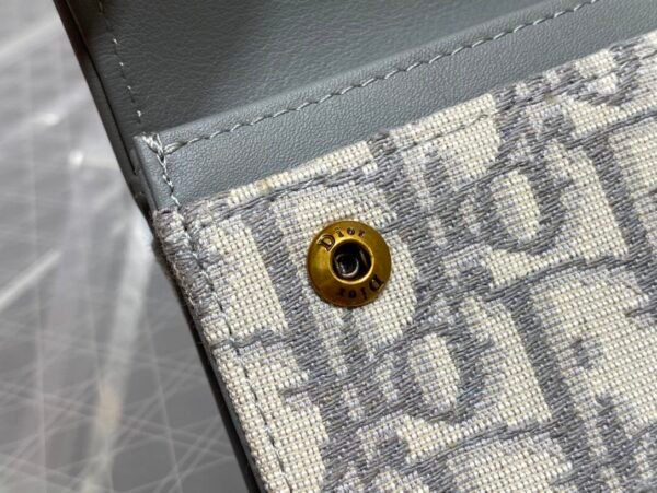 S5611CTZQ_M932 (7) Saddle Bloom Card Holder