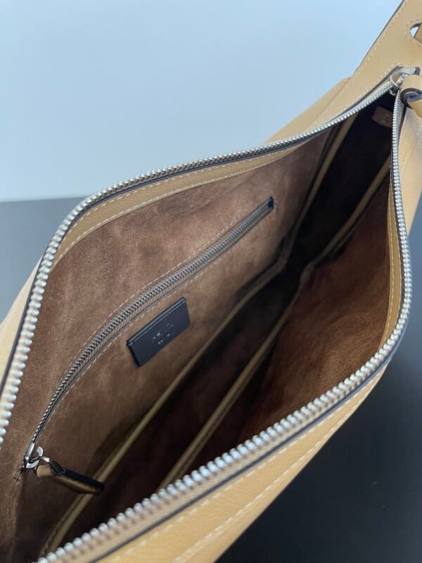 SIMPLY FENDI MEDIUM brown (2) SIMPLY FENDI MEDIUM