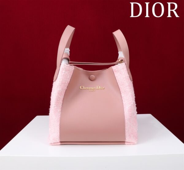 Signature-pink-M (5) Dior Medium Signature Bucket Bag Pink