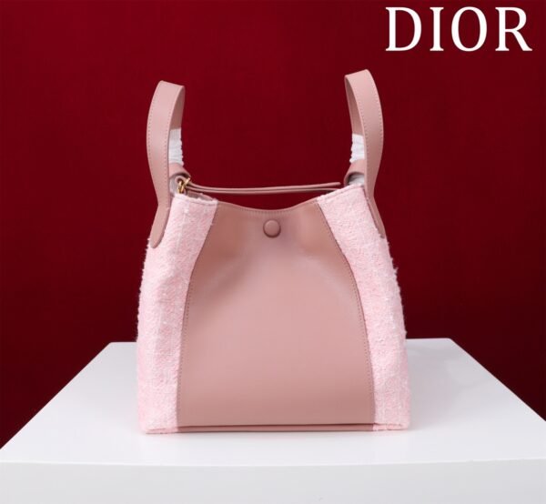 Signature-pink-M (6) Dior Medium Signature Bucket Bag Pink