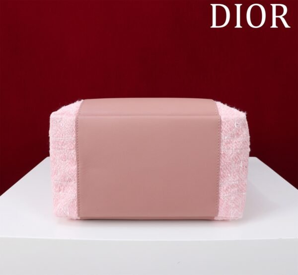Signature-pink-M (9) Dior Medium Signature Bucket Bag Pink