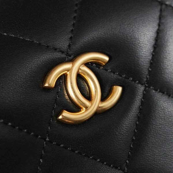 Chanel Matelasse Small Vanity Bag AS3066 Women's Chain Shoulder Bag