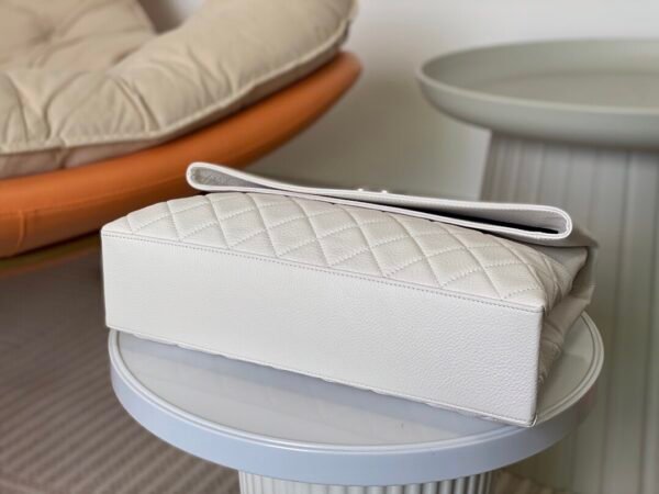 Chanel A07095 Beige Flap Chain Shoulder Bag and Crossbody Bag