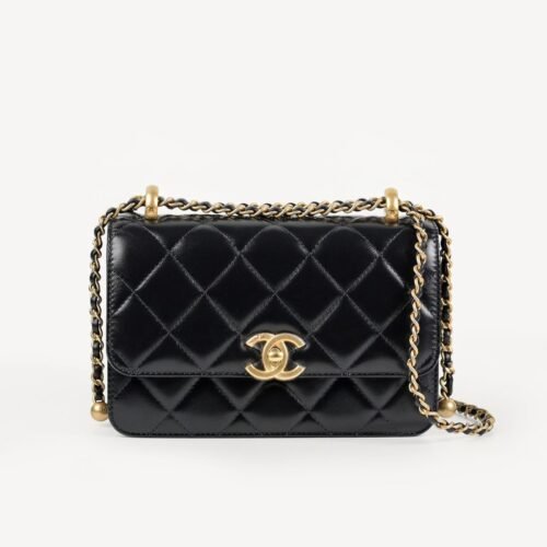 Chanel Calfskin 19cm Flap Bag Black