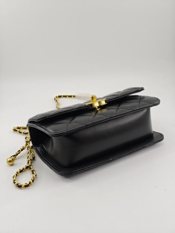 Chanel Calfskin 19cm Flap Bag Black