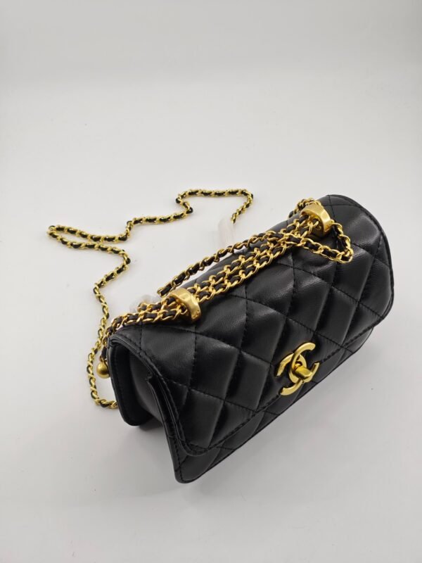 Chanel Calfskin 19cm Flap Bag Black