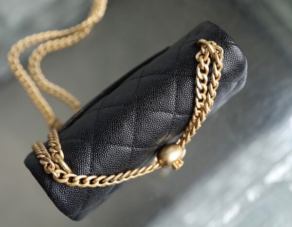 CHANEL 23P Spring and Summer New Style Heart Adjustment Buckle