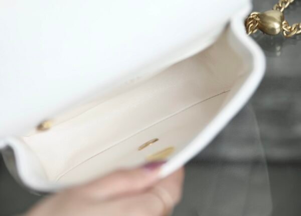 CHANEL 23P Spring and Summer New Style Heart Adjustment Buckle