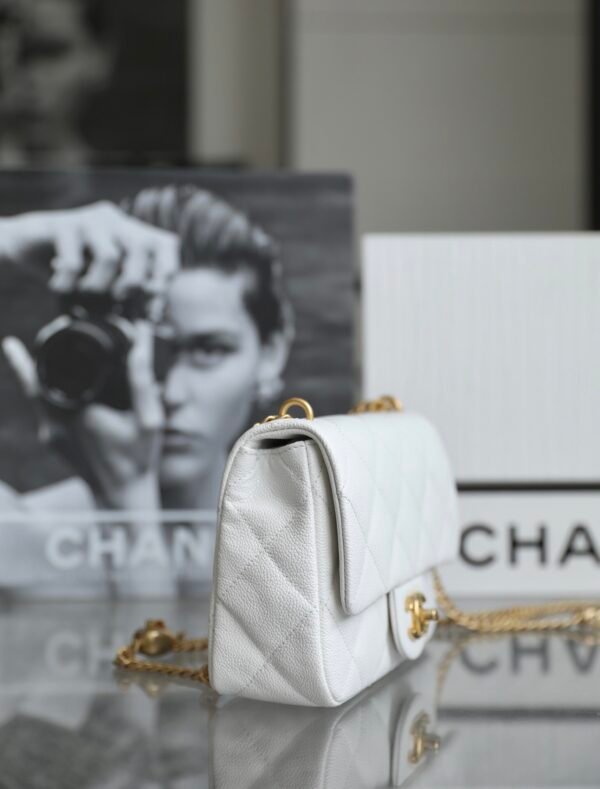 CHANEL 23P Spring and Summer New Style Heart Adjustment Buckle