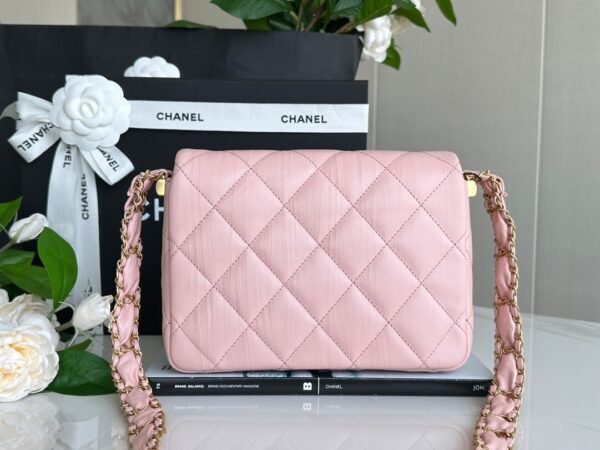 Chanel 23K 19 Chain Flap Bag Vintage Calfskin