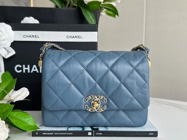 chanel AS4423 (8) Chanel 23K 19 Chain Flap Bag Vintage Calfskin