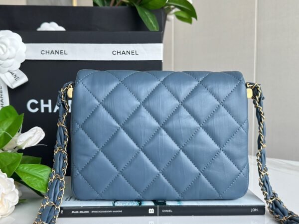 chanel AS4423 (9) Chanel 23K 19 Chain Flap Bag Vintage Calfskin