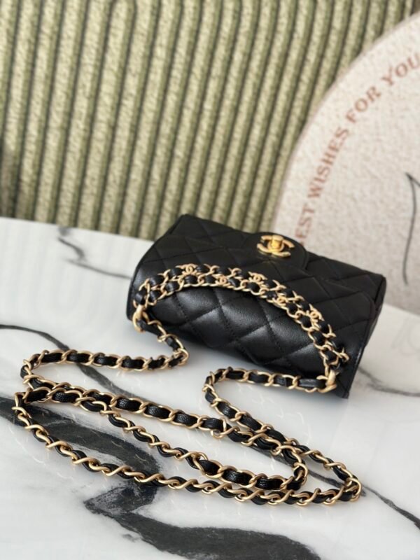 Chanle Mini Flap Bag Grained Calfskin & Gold-Tone Meta