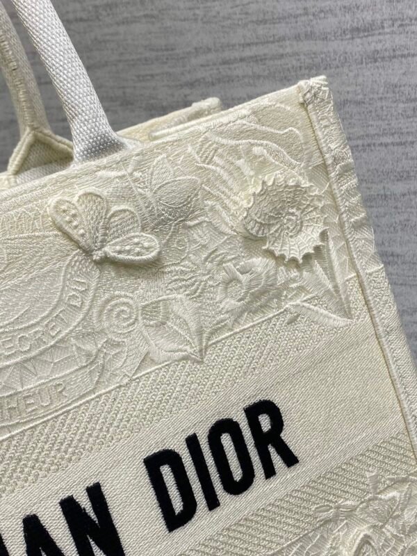 dior tote Mermaid-M (1) Medium Dior Book Tote