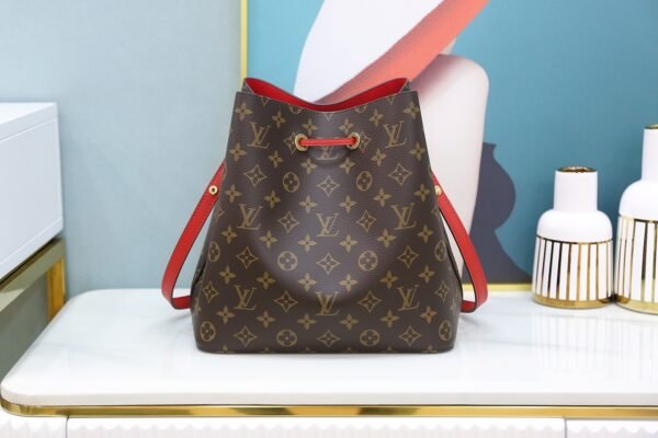 LOUIS VUITTON NéoNoé MM M44021