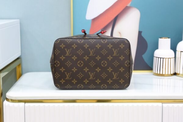 LOUIS VUITTON NéoNoé MM M44021