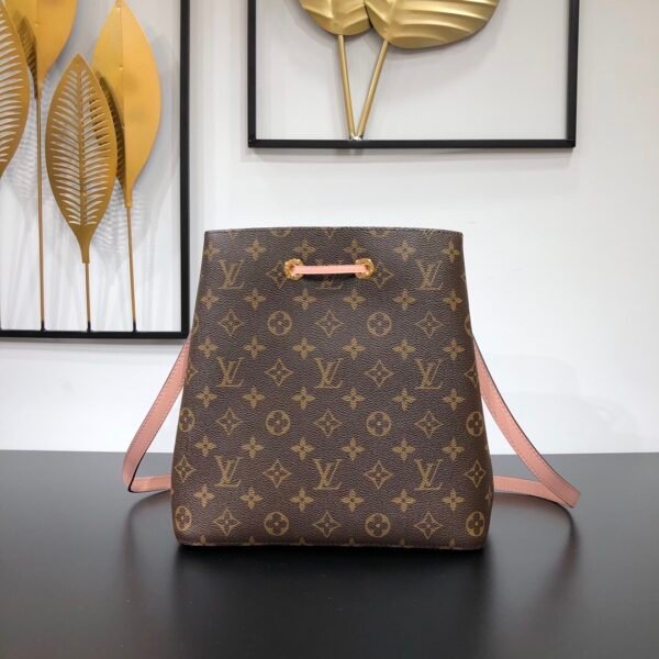 m44022 (7) LOUIS VUITTON NéoNoé MM pink M44022