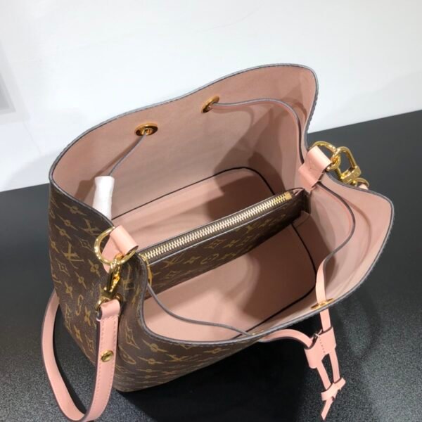 m44022 (8) LOUIS VUITTON NéoNoé MM pink M44022