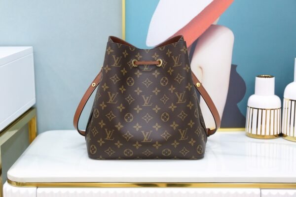 LOUIS VUITTON NéoNoé MM M44887