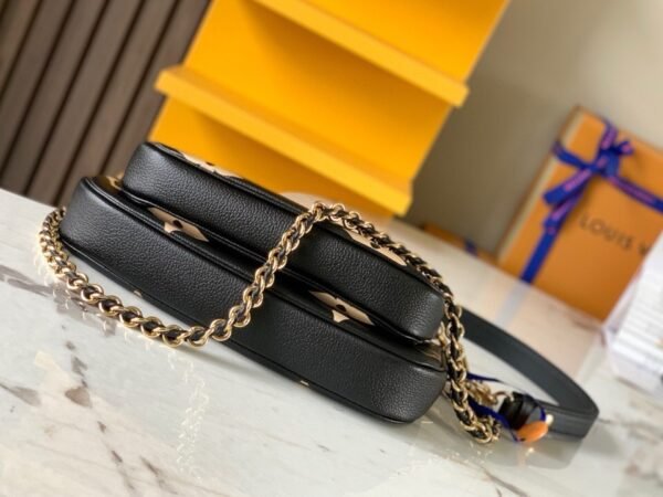 LOUIS VUITTON Multi Pochette Accessoires