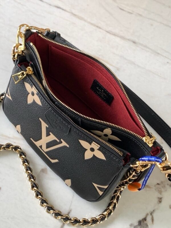 LOUIS VUITTON Multi Pochette Accessoires