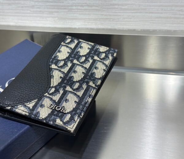 2ADCH169YKS_H27E (6) Saddle Vertical Bifold Card Holder