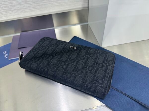 Long Zip Wallet